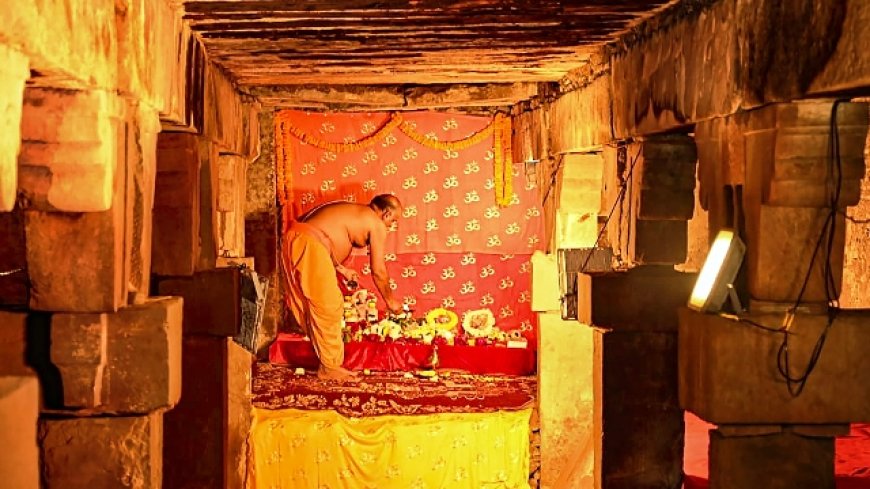 Hindu prayers to continue in 'Vyas Ji Ka Tehkhana'