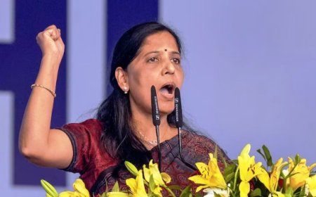 ‘Treating him as wanted terrorist', Reacts Sunita Kejriwal