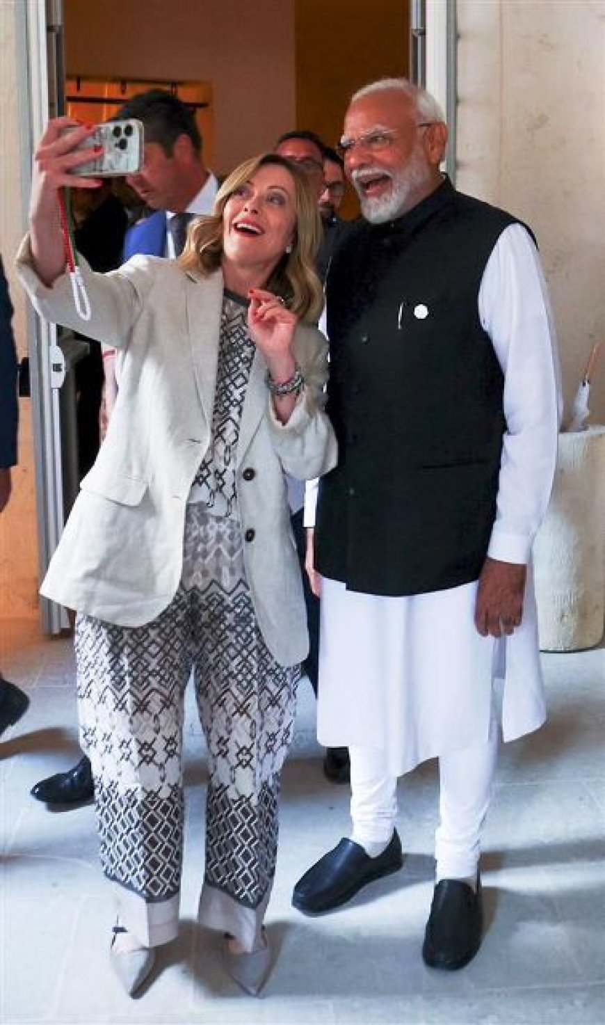 PM Modi, Giorgia Meloni's selfie goes viral