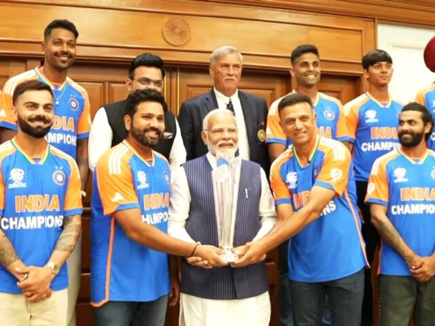 Rohit And Co Head to Mumbai After Meeting PM Modi
