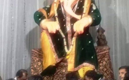 Row erupts over Ganesh idol 'Muslim-like' appearance