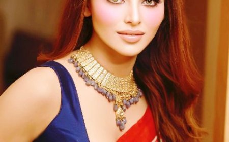 Urvashi Rautela Wants To Be In Love Triangle With Ronaldo And Messi