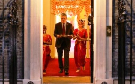UK PM apologises for non-veg food, alcohol at Diwali reception