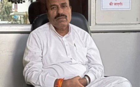 No work if touch feet: Minister's unique rule