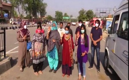 Pak reopened Attari-Wagah border for stranded citizens