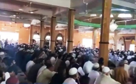 ‘Will You Fight India?' Ask Pak Cleric, No One raised Hand