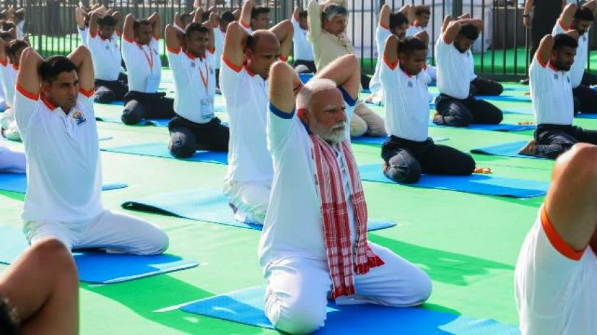 World celebrates 11th International Yoga Day
