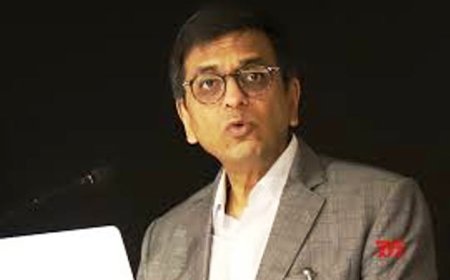 Top court seeks removal of DY Chandrachud from official home