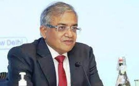 Submit affidavit or apologise: Poll body to Rahul Gandhi on 'vote chori'